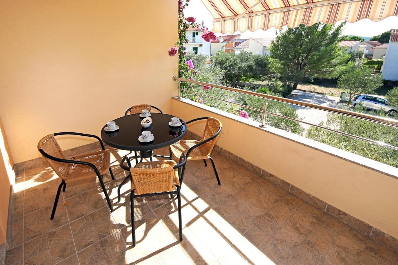 Apartment Apartments By The Sea Zaboric, Sibenik - 468 *