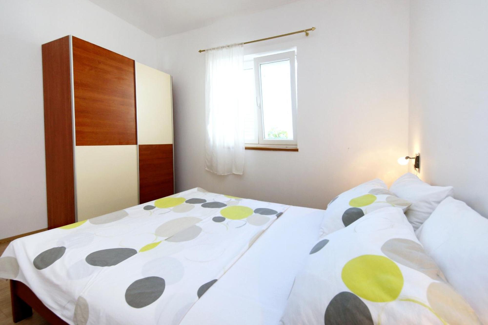 Apartments By The Sea Zaboric, Sibenik - 468 Zaboric